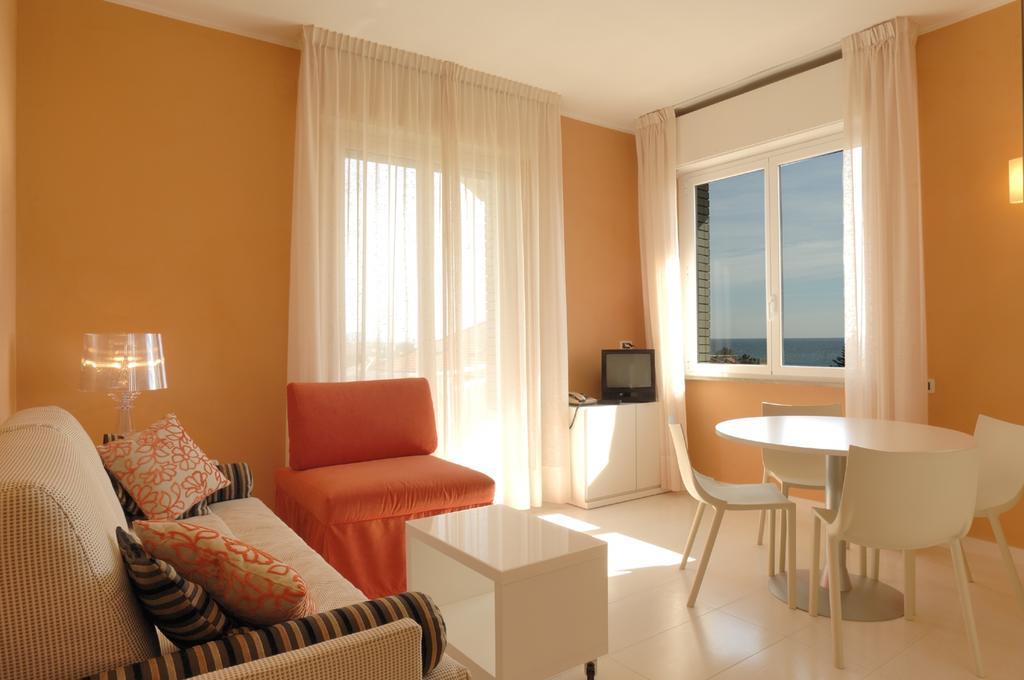Residence Oliveto Ceriale Zimmer foto